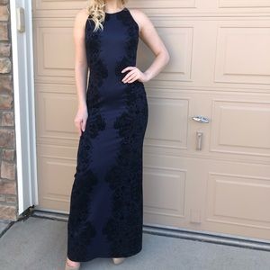 Sleeveless long dark blue dress